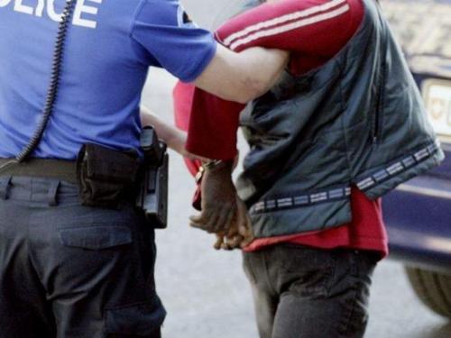 ITALIE : Un Sénégalais de 31 ans blesse son compatriote avec un tesson de bouteille pour lui voler son téléphone portable