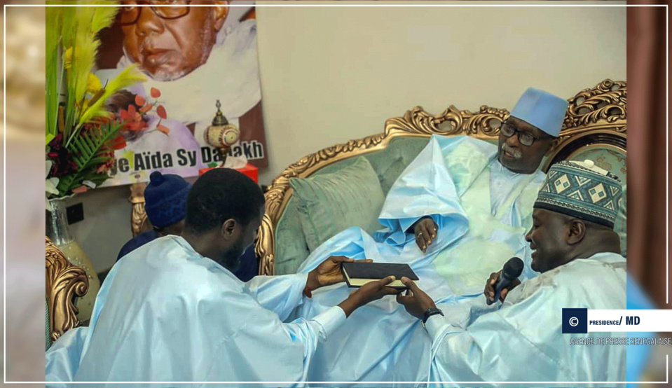 CEREMONIE OFFICIELLE DE LA ZIARRA GENERALE : Tivaouane salue les qualités humaines du President Bassirou Diomaye Faye et prie pour sa réussite CEREMONIE OFFICIELLE DE LA ZIARRA GENERALE : Tivaouane salue les qualités humaines du President Bassirou Diomaye Faye et prie pour sa réussite