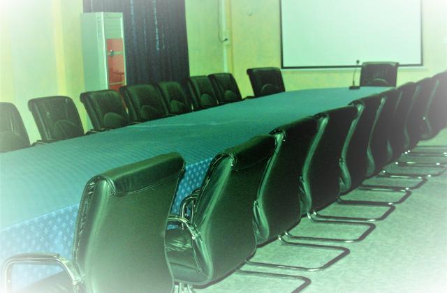 Faux, l’eau coule des robinets au niveau de la Maison de la presse