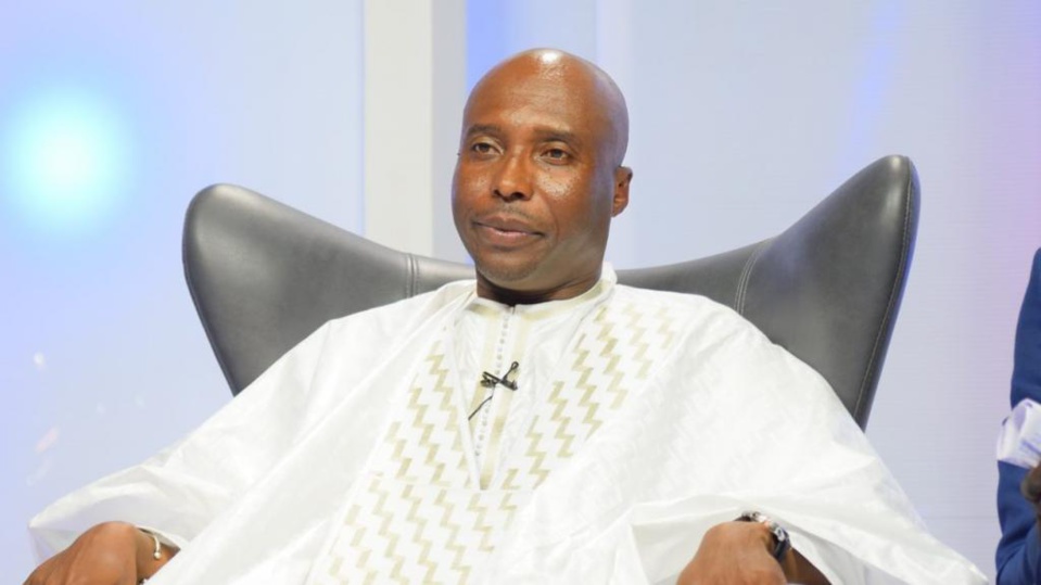 BARTHÉLÉMY DIAS, MAIRE DE DAKAR «Cette Outre la Cathédrale, nous comptons mettre au solaire la Grande Mosquée, Massalikoul Jinaan, la Mosquée Omarienne et la Mosquée des Layènes à Cambérène» BARTHÉLÉMY DIAS, MAIRE DE DAKAR «Cette Outre la Cathédrale, nous comptons mettre au solaire la Grande Mosquée, Massalikoul Jinaan, la Mosquée Omarienne et la Mosquée des Layènes à Cambérène»