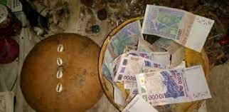 CHARLATANISME A GUEDIAWAYE : Une commerçante envoûtée puis détroussée