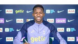 Pape Matar Sarr, milieu sénégalais, prolonge avec Tottenham jusqu’en 2030