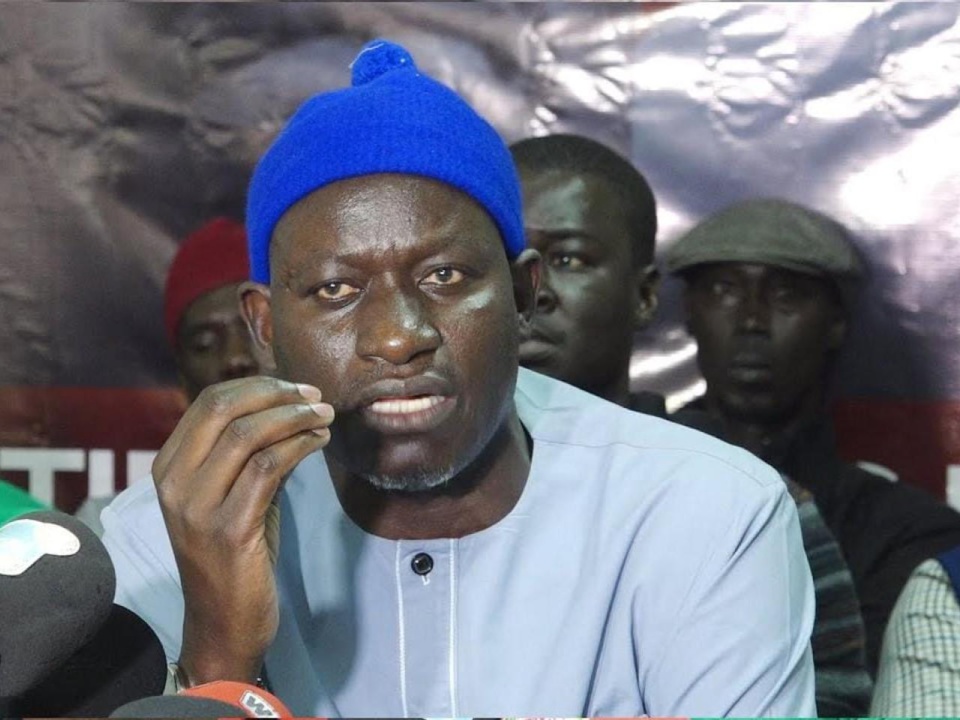 Abass Fall qualifie les soutiens de Bah Diakhaté de « pitres » Abass Fall qualifie les soutiens de Bah Diakhaté de « pitres »