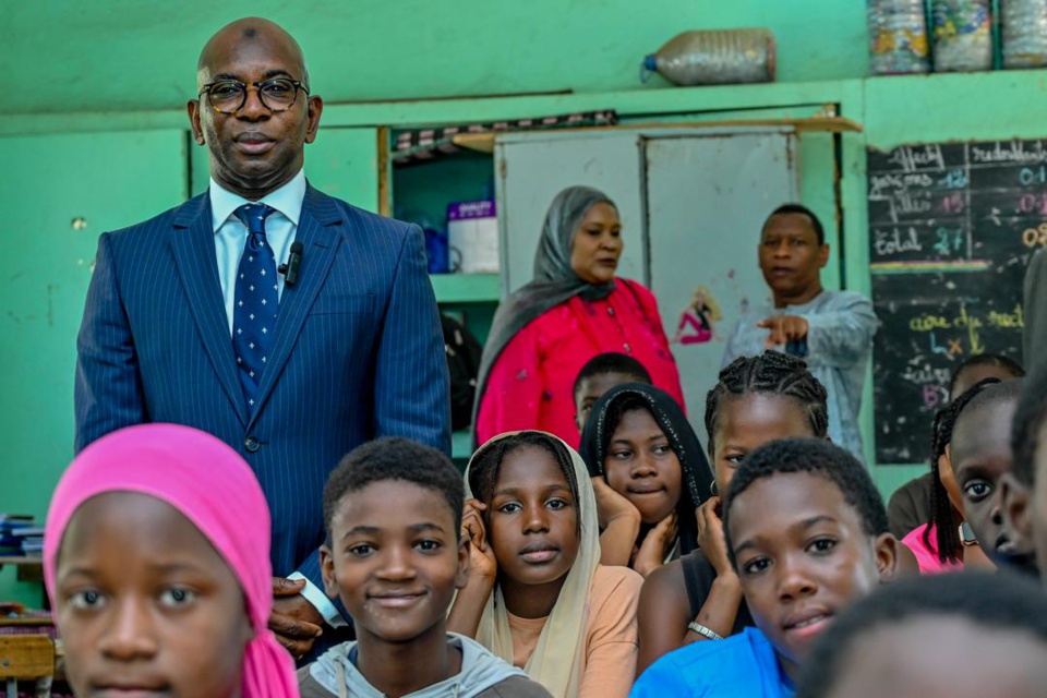 LE MINISTRE DE L’ÉDUCATION EN VISITE DANS DES ÉTABLISSEMENTS SCOLAIRES À DAKAR : 𝗠𝗼𝘂𝘀𝘁𝗮𝗽𝗵𝗮 𝗚𝘂𝗶𝗿𝗮𝘀𝘀𝘆 𝘀𝘂𝗿 𝗹𝗲 terrain 𝗽𝗼𝘂𝗿 𝗺𝗶𝗲𝘂𝘅 𝗿𝗲𝗽𝗲𝗻𝘀𝗲𝗿 𝗹’𝗲𝗰𝗼𝗹𝗲 sénégalaise LE MINISTRE DE L’ÉDUCATION EN VISITE DANS DES ÉTABLISSEMENTS SCOLAIRES À DAKAR : 𝗠𝗼𝘂𝘀𝘁𝗮𝗽𝗵𝗮 𝗚𝘂𝗶𝗿𝗮𝘀𝘀𝘆 𝘀𝘂𝗿 𝗹𝗲 terrain 𝗽𝗼𝘂𝗿 𝗺𝗶𝗲𝘂𝘅 𝗿𝗲𝗽𝗲𝗻𝘀𝗲𝗿 𝗹’𝗲𝗰𝗼𝗹𝗲 sénégalaise