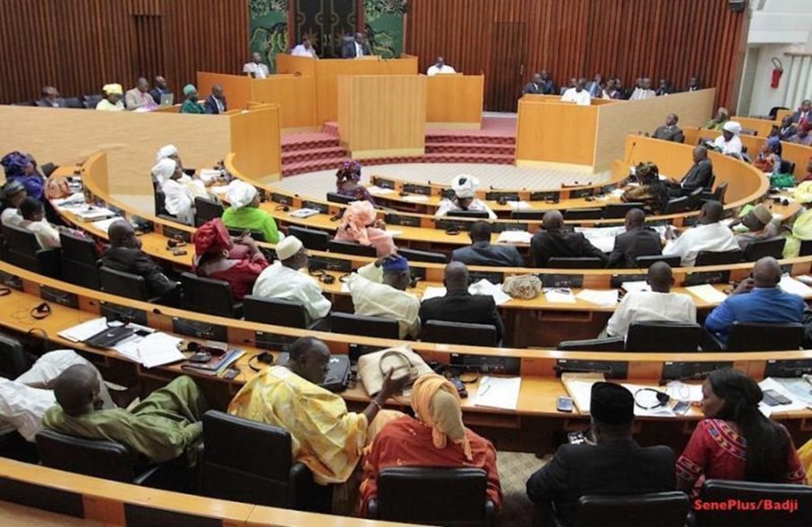 PARTICIPATION À LA COMMISSION AH HOC POUR LE CONTRÔLE ET LA VÉRIFICATION DES TITRES ET OCCUPATIONS SUR LES ANCIENNES ET NOUVELLES DÉPENDANCES DU DOMAINE PUBLIC MARITIME (DPM) À DAKAR:Le Bureau de l’Assemblée nationale brandit la séparation des pouvoi