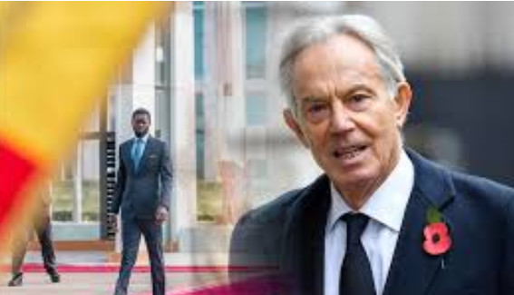 Tony Blair, lobbyiste en chef, dans le Palais de Diomaye