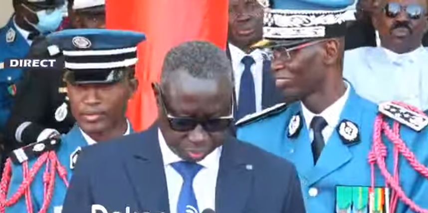 CAS D’AGRESSION ET D’ATTAQUES À MAIN ARMÉE, ENCOMBREMENT DES VOIES PUBLIQUES, INSÉCURITÉ ROUTIÈRE ET CRIMINALITÉ : Le ministre de l’Intérieur annonce de profondes réflexions pour enrayer ces fléaux qui polluent villes et villages