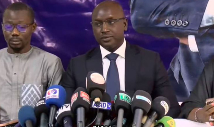 Dessalement de l’eau de mer : Cheikh Tidiane Dièye déchire un projet de 459 milliards signé par Macky à 6 jours de son départ