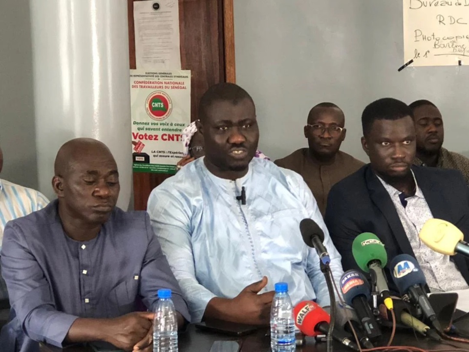 Salaires en Retard : Les Agents de l’Administration Sénégalaise Menacent d’Assiéger le Trésor Public Salaires en Retard : Les Agents de l’Administration Sénégalaise Menacent d’Assiéger le Trésor Public