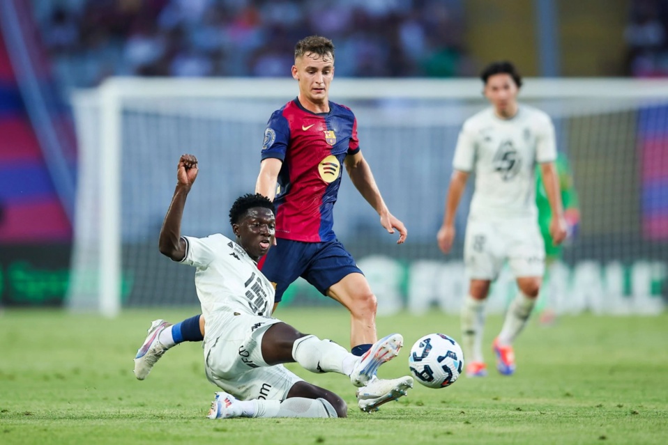 VAINQUEUR DU TROPHEE JOAN-GAMPER FACE AU BARCELONE : Lamine Camara signe son premier but à l’AS Monaco VAINQUEUR DU TROPHEE JOAN-GAMPER FACE AU BARCELONE : Lamine Camara signe son premier but à l’AS Monaco