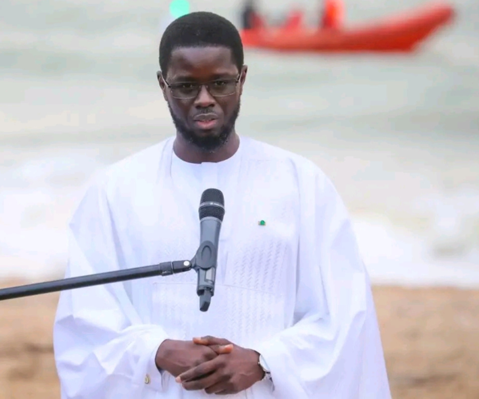 BASSIROU DIOMAYE FAYE, EN VISITE À MBOUR : «Un numéro vert sera mis en place pour dénoncer les convoyeurs» BASSIROU DIOMAYE FAYE, EN VISITE À MBOUR : «Un numéro vert sera mis en place pour dénoncer les convoyeurs»