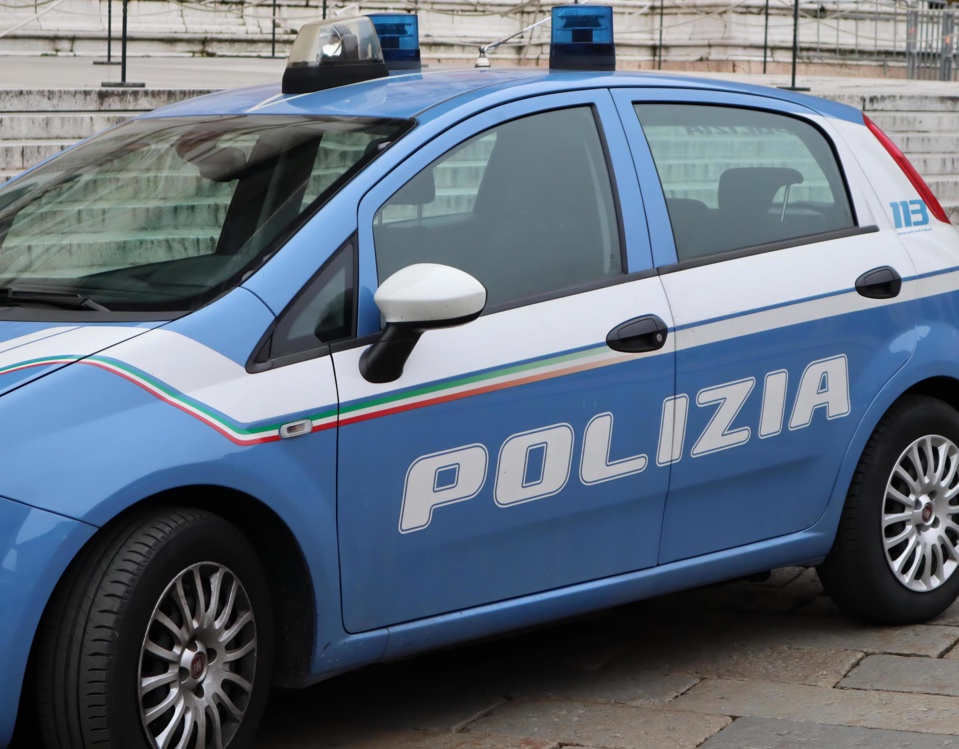 Rimini, en Italie : Un Sénégalais arrêté pour avoir tabassé sa femme, la fait tomber du balcon et provoqué son avortement Rimini, en Italie : Un Sénégalais arrêté pour avoir tabassé sa femme, la fait tomber du balcon et provoqué son avortement