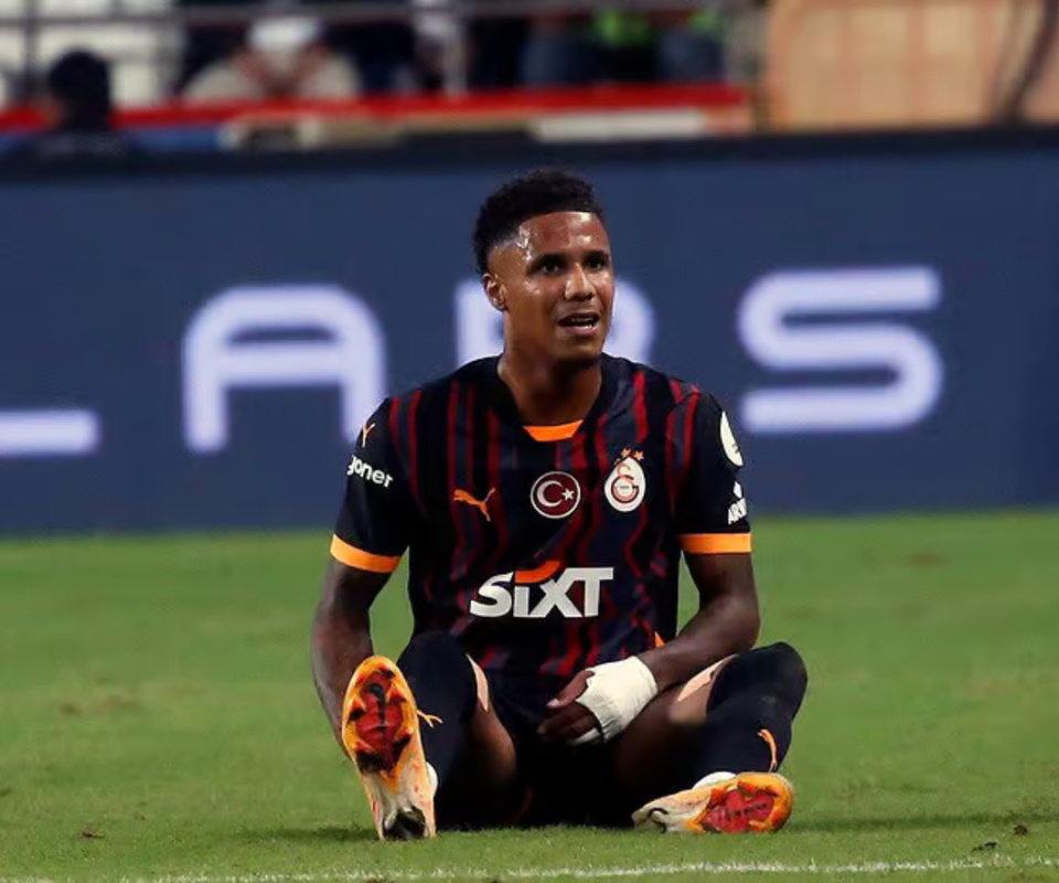 Galatasaray : Ismail Jakobs absent plusieurs semaines Galatasaray : Ismail Jakobs absent plusieurs semaines