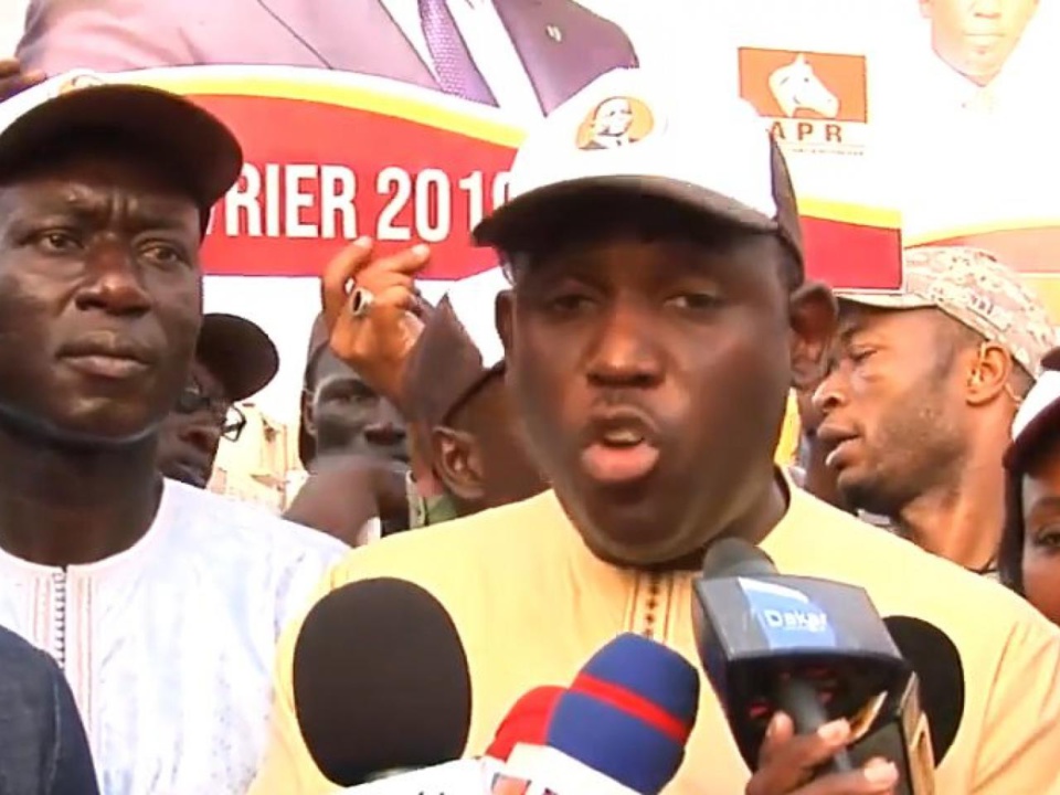 Adama Faye et la coalition And Defar Sa Gokh Adama Faye et la coalition And Defar Sa Gokh