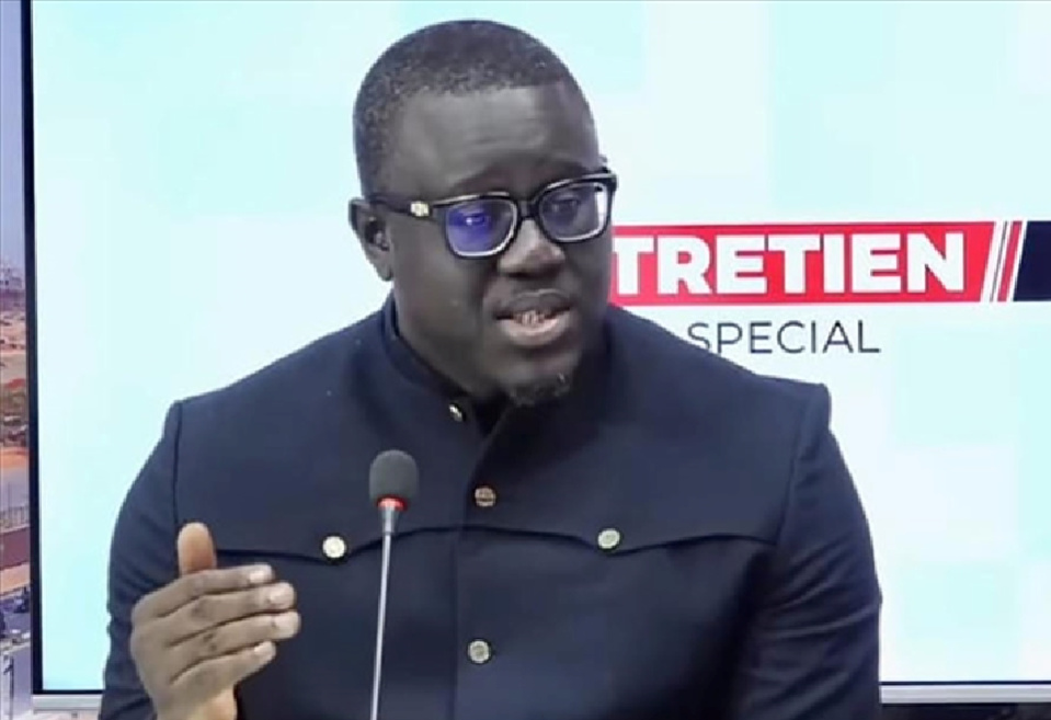 CAMPAGNE ÉLECTORALE : Tahirou Sarr et les Nationalistes veulent faire auditer l'état-civil et sanctionner ceux qui vendent des documents de Sénégalais CAMPAGNE ÉLECTORALE : Tahirou Sarr et les Nationalistes veulent faire auditer l'état-civil et sanctionner ceux qui vendent des documents de Sénégalais
