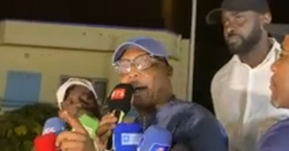 Sàmm Sa Kàddu tient Sonko pour responsable de tout ce qui pourrait arriver à ses à ses membres, ses militants, ses sympathisants et ses électeurs Sàmm Sa Kàddu tient Sonko pour responsable de tout ce qui pourrait arriver à ses à ses membres, ses militants, ses sympathisants et ses électeurs