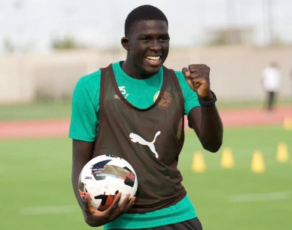 El Hadji Malick Diouf aussi jeune qu'imposant El Hadji Malick Diouf aussi jeune qu'imposant