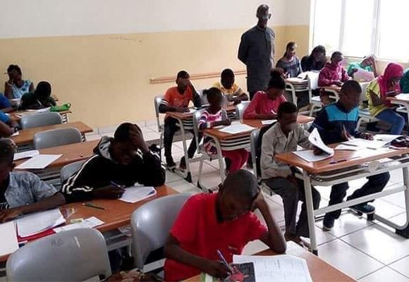 RECRUTEMENT MASSIF PLANIFIE D'ENSEIGNANTS DANS LES PROCHAINES ANNÉES : And Gueusseum dénonce une iniquité et réclame sa part