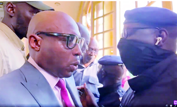 Barth a pourtant travaillé hier