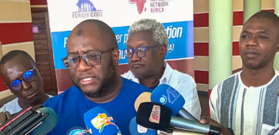 DECLARATION DE SON BUREAU EXÉCUTIF Le Forum civil demande des éclairages sur les activités du Comité chargé de proposer une assistance aux ex-détenus et autres victimes de la période préélectorale