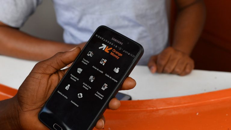 Vol dans les comptes des distributeurs : Pape Moussa Timera pompe plus de 22 millions et fait la bamboula dans des auberges