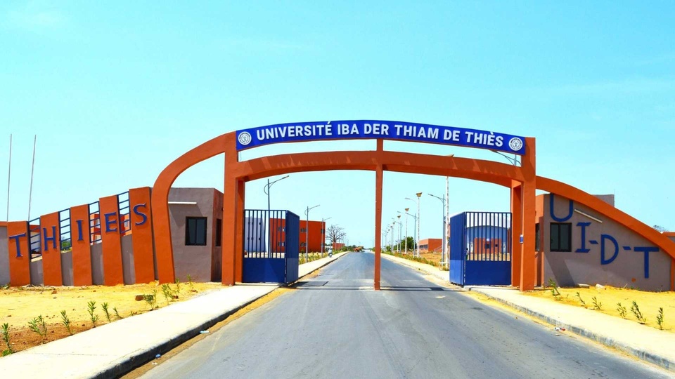 Grève de 72h du Syndicat autonome des travailleurs des universités et centres universitaires Grève de 72h du Syndicat autonome des travailleurs des universités et centres universitaires