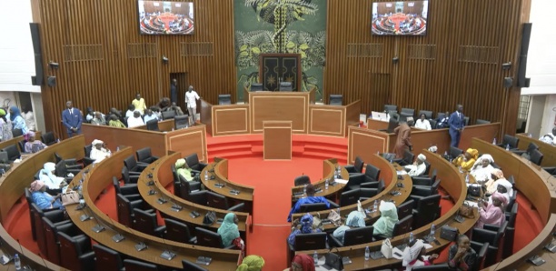 Le bureau de l’Assemblée en réunion à 11h