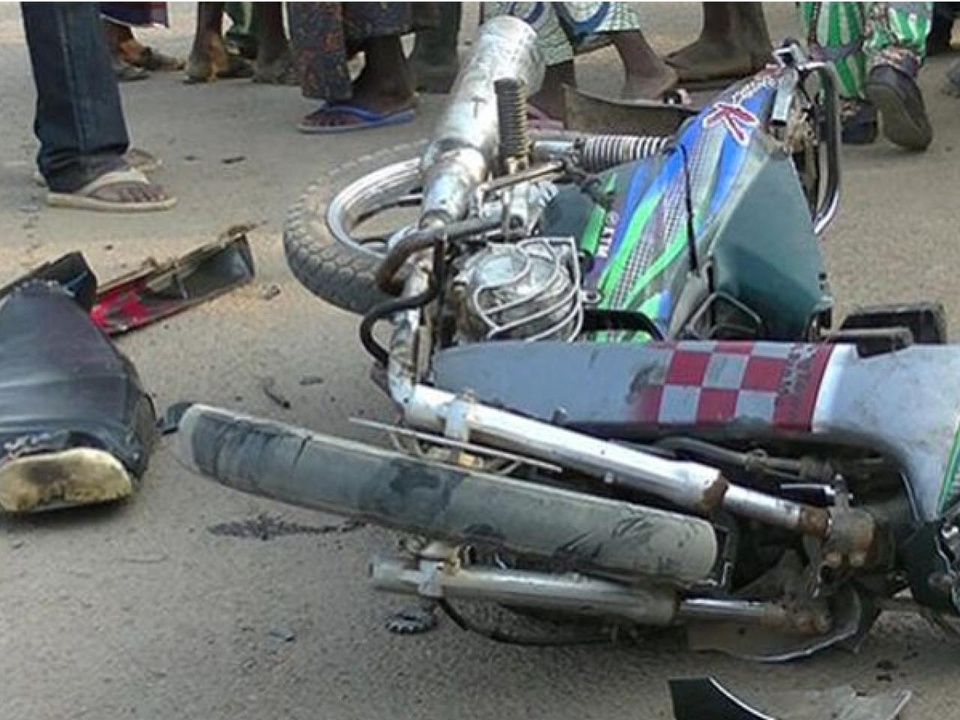 RAID D’AGRESSEURS ARMES À DIAMAGUENE : Un Jakartaman sauvagement poignardé par un redoutable gang à moto RAID D’AGRESSEURS ARMES À DIAMAGUENE : Un Jakartaman sauvagement poignardé par un redoutable gang à moto