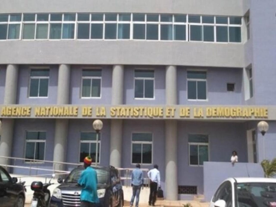 INDICE DES PRIX DE PRODUCTION DES SERVICES AU 4e TRIMESTRE 2024 : Les services d’hébergement, de restauration, de transport et d’entreposage renchérissent INDICE DES PRIX DE PRODUCTION DES SERVICES AU 4e TRIMESTRE 2024 : Les services d’hébergement, de restauration, de transport et d’entreposage renchérissent