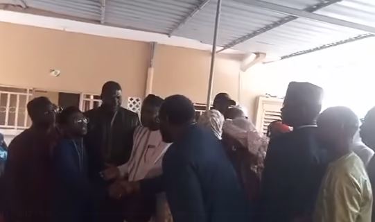 Défilé des pontes de l’ancien régime chez Abdou Mbow