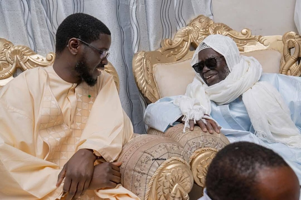 SERIGNE MOUNTAKHA MBACKE AU PRÉSIDENT BASSIROU DIOMAYE FAYE «Afin que chacun prenne acte, il était nécessaire que je dise devant tout le monde que je vous porte dans mon cœur» SERIGNE MOUNTAKHA MBACKE AU PRÉSIDENT BASSIROU DIOMAYE FAYE «Afin que chacun prenne acte, il était nécessaire que je dise devant tout le monde que je vous porte dans mon cœur»