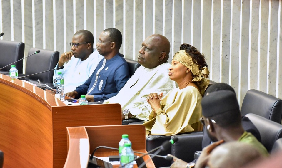 Le Groupe Takku vote ‘’abstention’’ Le Groupe Takku vote ‘’abstention’’