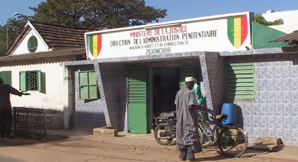 Mac de Ziguinchor : 23 détenus refusent de s’alimenter