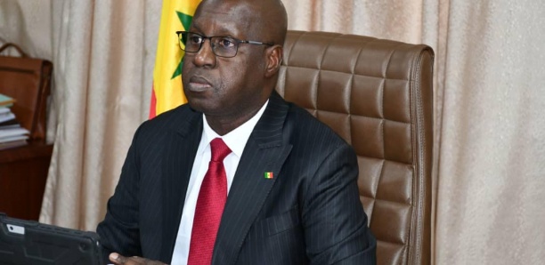 COMMUNE DE MBAO : Abdou Karim Sall met fin aux fonctions des délégués de quartier, l’ancien maire Abdoulaye Pouye dénonce