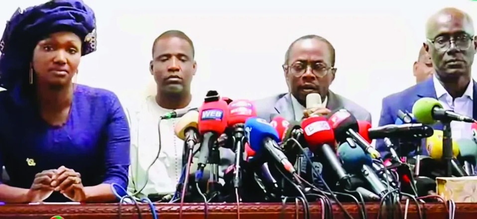 Une bonne partie de l’opposition parlementaire boycotte Une bonne partie de l’opposition parlementaire boycotte