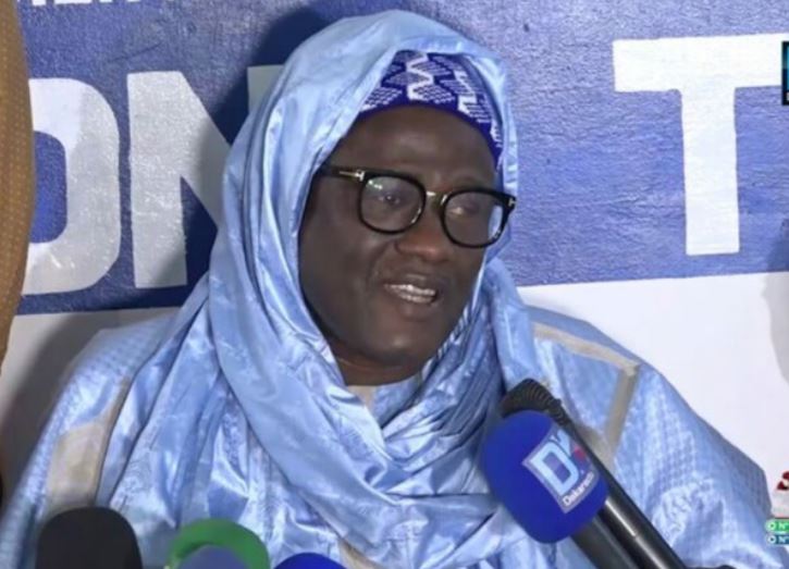 Touba à l’ère numérique : Serigne Abdou Samad Mbacké Souhaïbou réinvente la transmission spirituelle via WhatsApp et « islamise » à sa manière le réseau