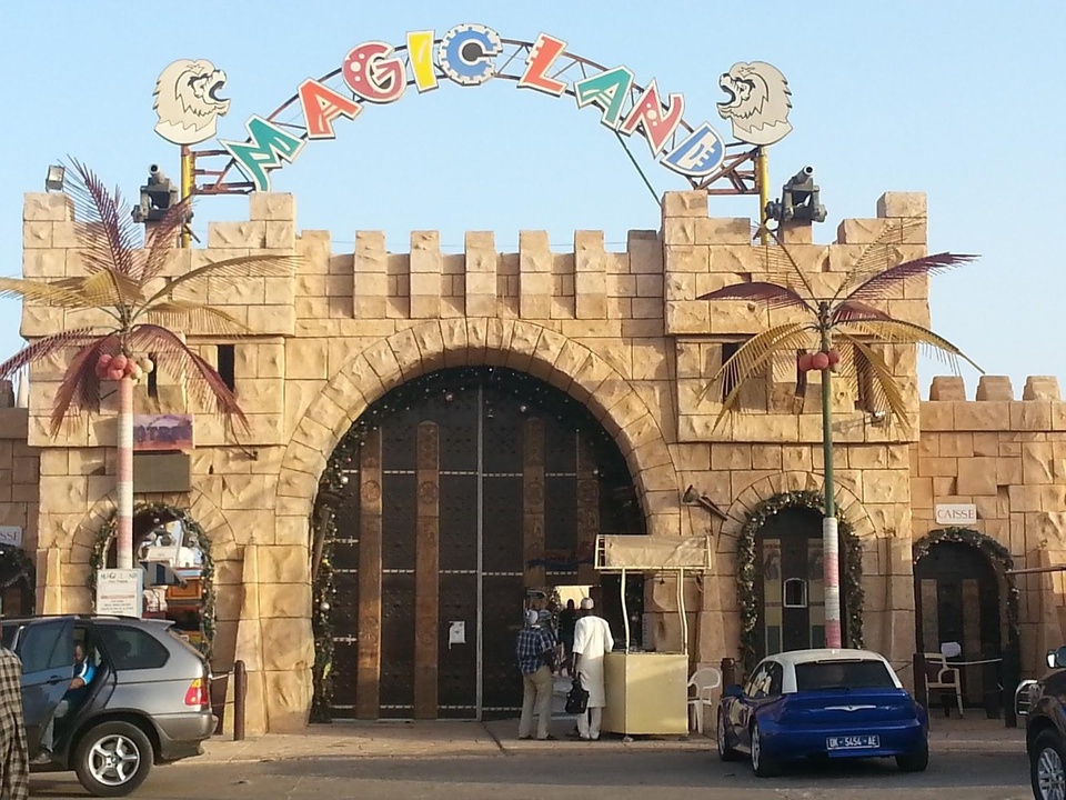 La gestion de Cheikh Oumar Ann au crible, son ancienne Dage et le fils du patron de Magic Land arrêtés La gestion de Cheikh Oumar Ann au crible, son ancienne Dage et le fils du patron de Magic Land arrêtés