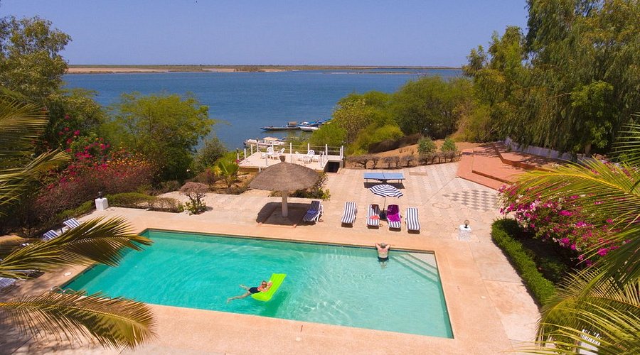 L'hôtel Le Pélican du Saloum, propriété de l'homme d'affaires Racine Sy, victime d'un braquage spectaculaire