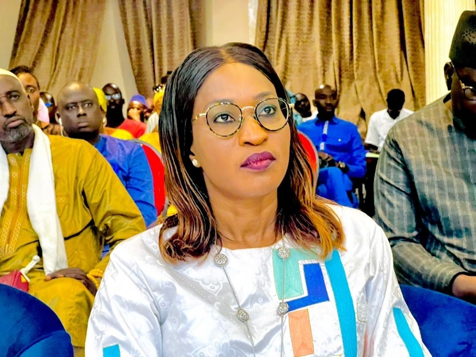 DIALOGUE NATIONAL : Zahra Iyane Thiam dénonce la démarche unilatérale du régime ; le Fdr garde le suspense sur sa participation aux concertations DIALOGUE NATIONAL : Zahra Iyane Thiam dénonce la démarche unilatérale du régime ; le Fdr garde le suspense sur sa participation aux concertations