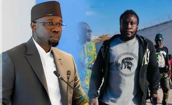 Sonko, ‘’en fanfare’’, a rendu visite à Azoura Fall et Kaïré 221 en prison hier