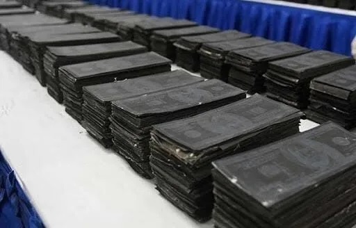 SAISIE TUMULTUEUSE DE BILLETS NOIRS A YEUMBEUL COMICO : Plus d’1 milliard en contre-valeur, deux policiers blessés, Baye Fall, cerveau du gang, à l’hôpital