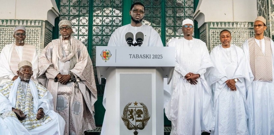TABASKI 2025 A LA GRANDE MOSQUÉE DE DAKAR : Diomaye Faye lance un message de paix, d’unité et de cohésion nationale TABASKI 2025 A LA GRANDE MOSQUÉE DE DAKAR : Diomaye Faye lance un message de paix, d’unité et de cohésion nationale