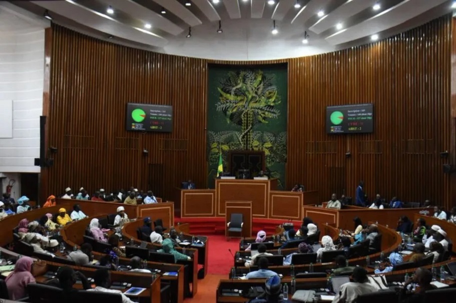 FIN DE SESSION ORDINAIRE : La XVème législature innove avec une cérémonie de clôture et tire le bilan de six mois d’activités