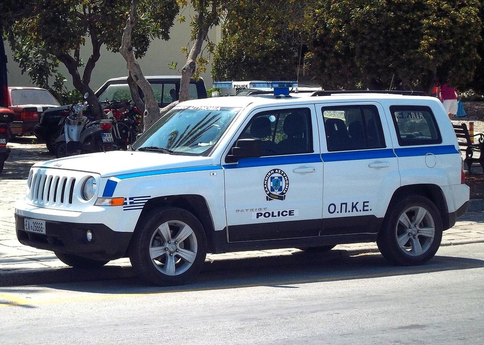 CONTREFAÇON EN GRÈCE Un Sénégalais arrêté à Siviri malgré les avertissements répétés CONTREFAÇON EN GRÈCE Un Sénégalais arrêté à Siviri malgré les avertissements répétés