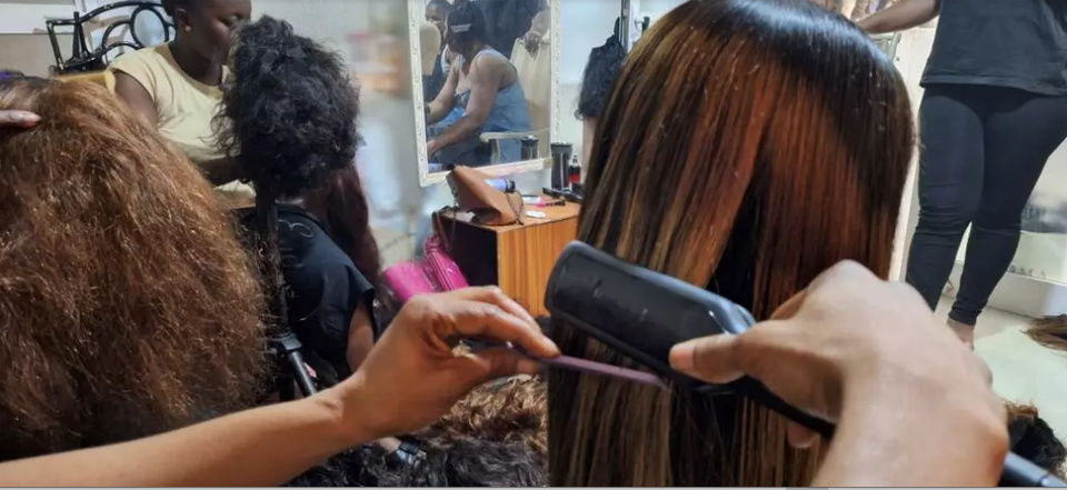 LE GRAND THÉÂTRE VEUT UNE BEAUTÉ 100% AFRICAINE : Interdiction des perruques et produits éclaircissants LE GRAND THÉÂTRE VEUT UNE BEAUTÉ 100% AFRICAINE : Interdiction des perruques et produits éclaircissants