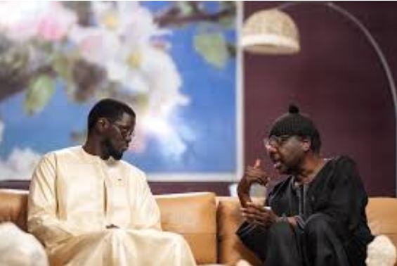 Condoléances : Diomaye chez Serigne Moustapha Sy, puis à Fann chez Al Maktoum