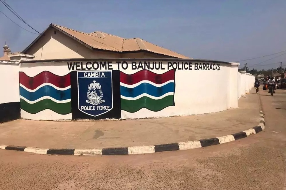 VASTE OPÉRATION ANTIDROGUE MENÉE PAR LES AUTORITÉS GAMBIENNES EN JUILLET : Deux Sénégalais parmi les suspects interpellés VASTE OPÉRATION ANTIDROGUE MENÉE PAR LES AUTORITÉS GAMBIENNES EN JUILLET : Deux Sénégalais parmi les suspects interpellés