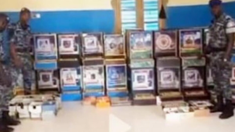 COUP DE FILET A KEUR MASSAR : Un gang de machines à sous non conventionnelles démantelé COUP DE FILET A KEUR MASSAR : Un gang de machines à sous non conventionnelles démantelé