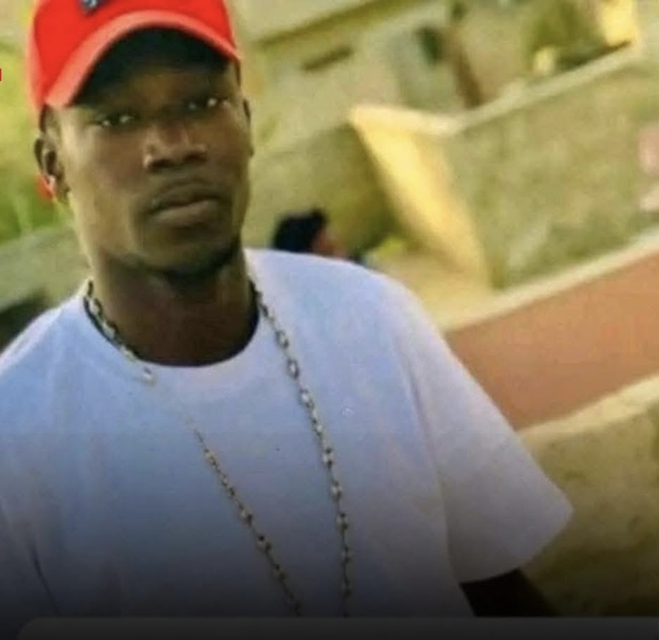 Condamné en première instance à 15 ans de réclusion criminelle pour viol présumé sur sa demi-sœur, Fallou Fall acquitté