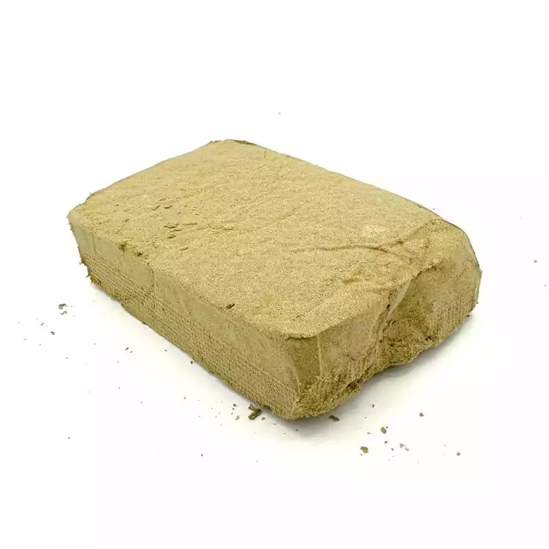 Une femme arrêtée avec une plaquette de 100g de haschisch